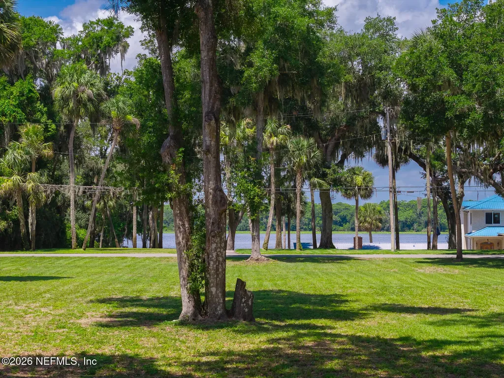 00 Front Street Welaka FL 32193