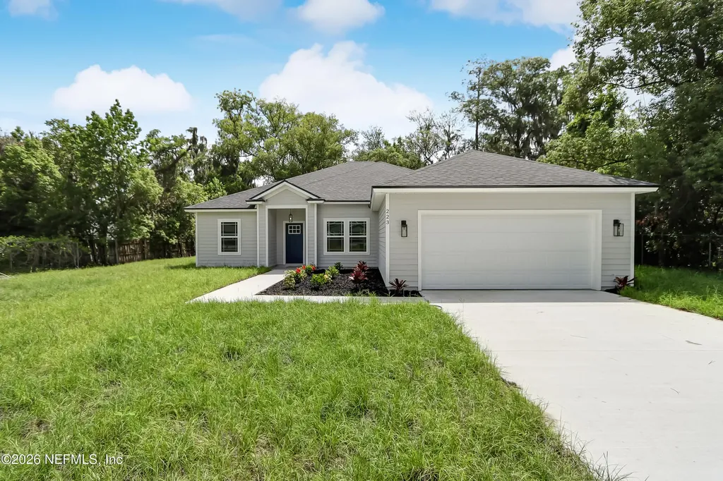 223 S 7th Street Macclenny FL 32063