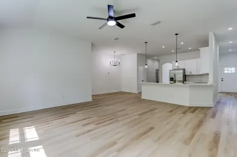 223 S 7th Street Macclenny FL 32063