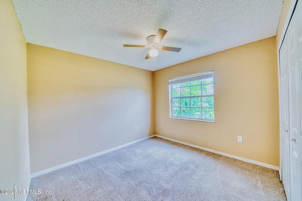 5628 Loma Vista Dr Drive W Davenport FL 33896