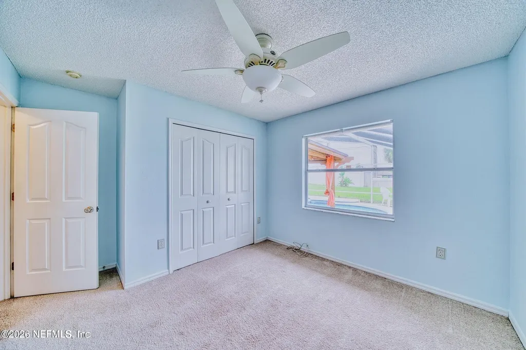 5628 Loma Vista Dr Drive W Davenport FL 33896