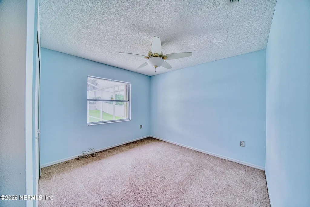 5628 Loma Vista Dr Drive W Davenport FL 33896