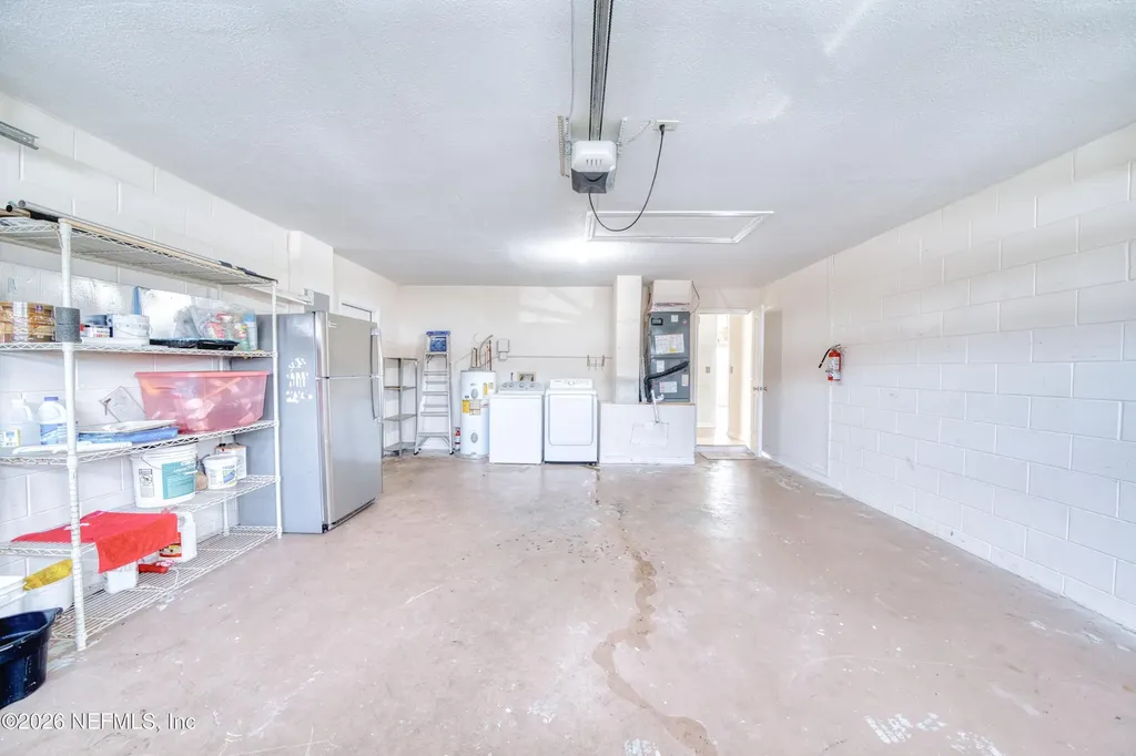 5628 Loma Vista Dr Drive W Davenport FL 33896
