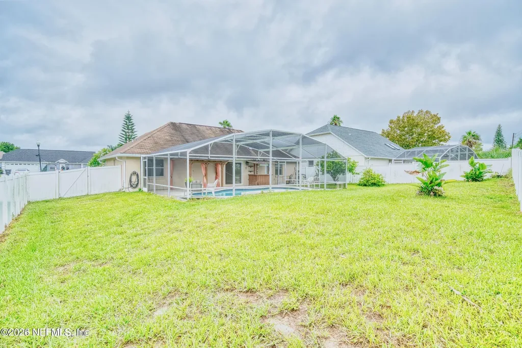 5628 Loma Vista Dr Drive W Davenport FL 33896