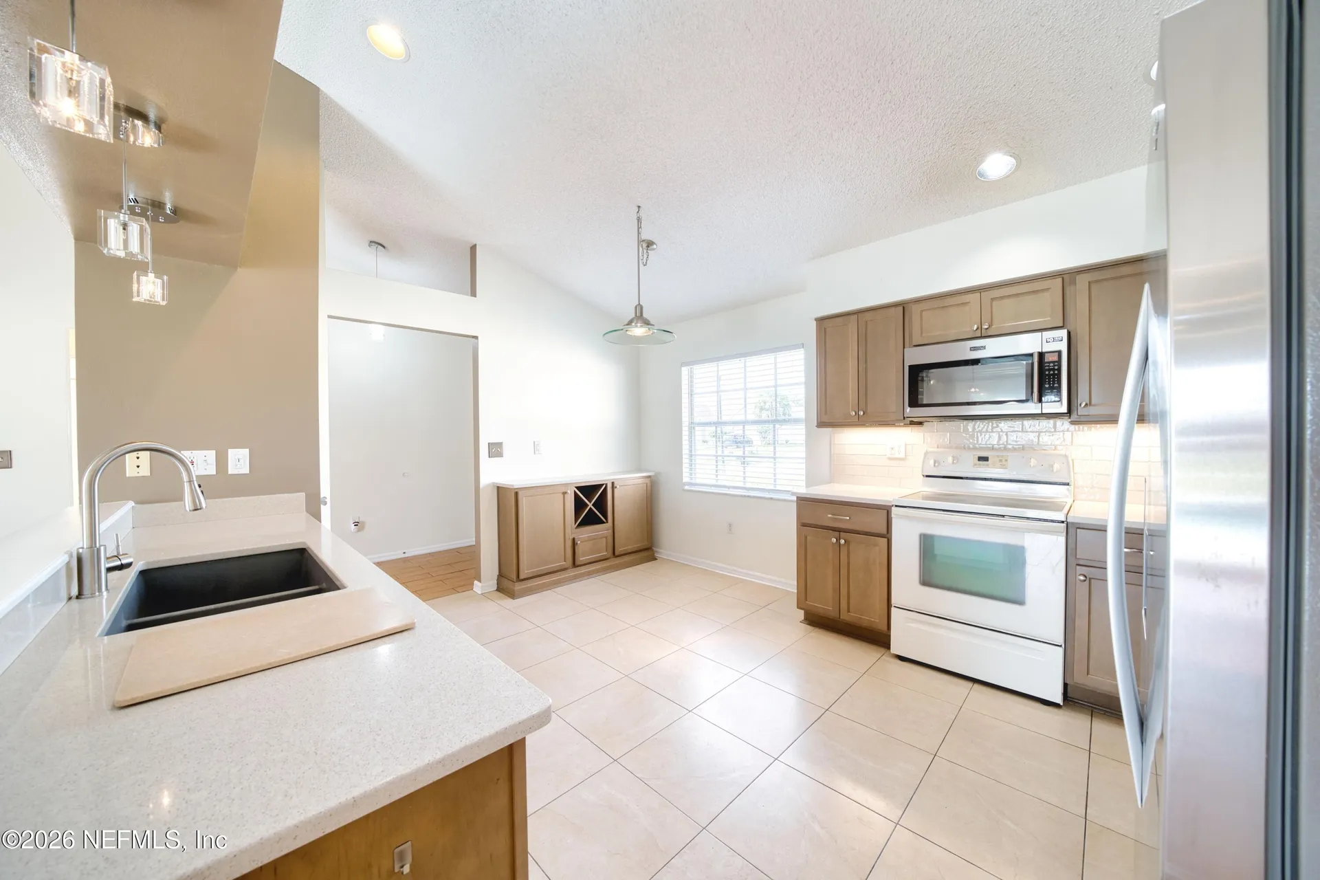 5628 Loma Vista Dr Drive W Davenport FL 33896
