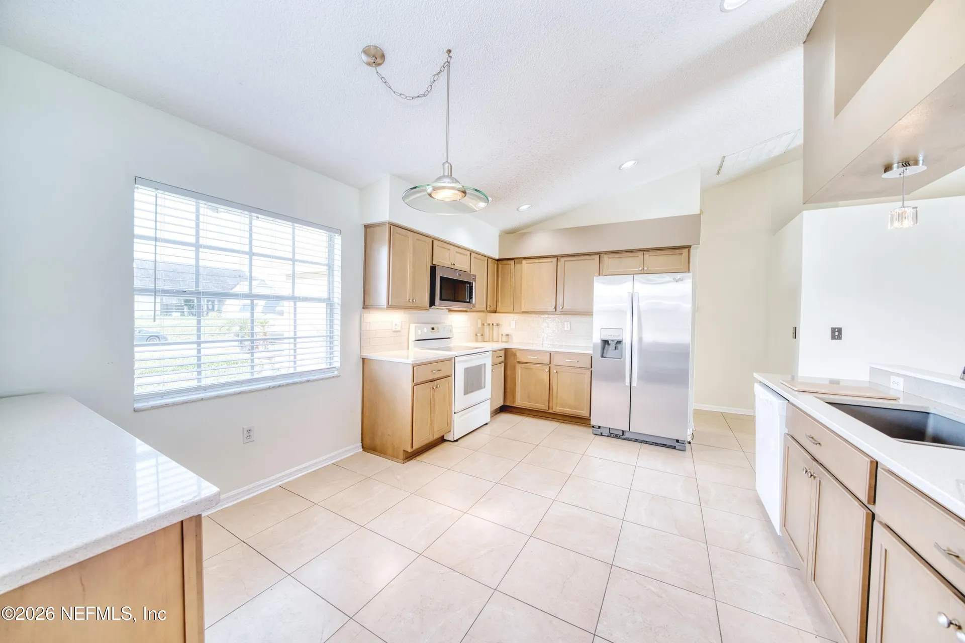 5628 Loma Vista Dr Drive W Davenport FL 33896