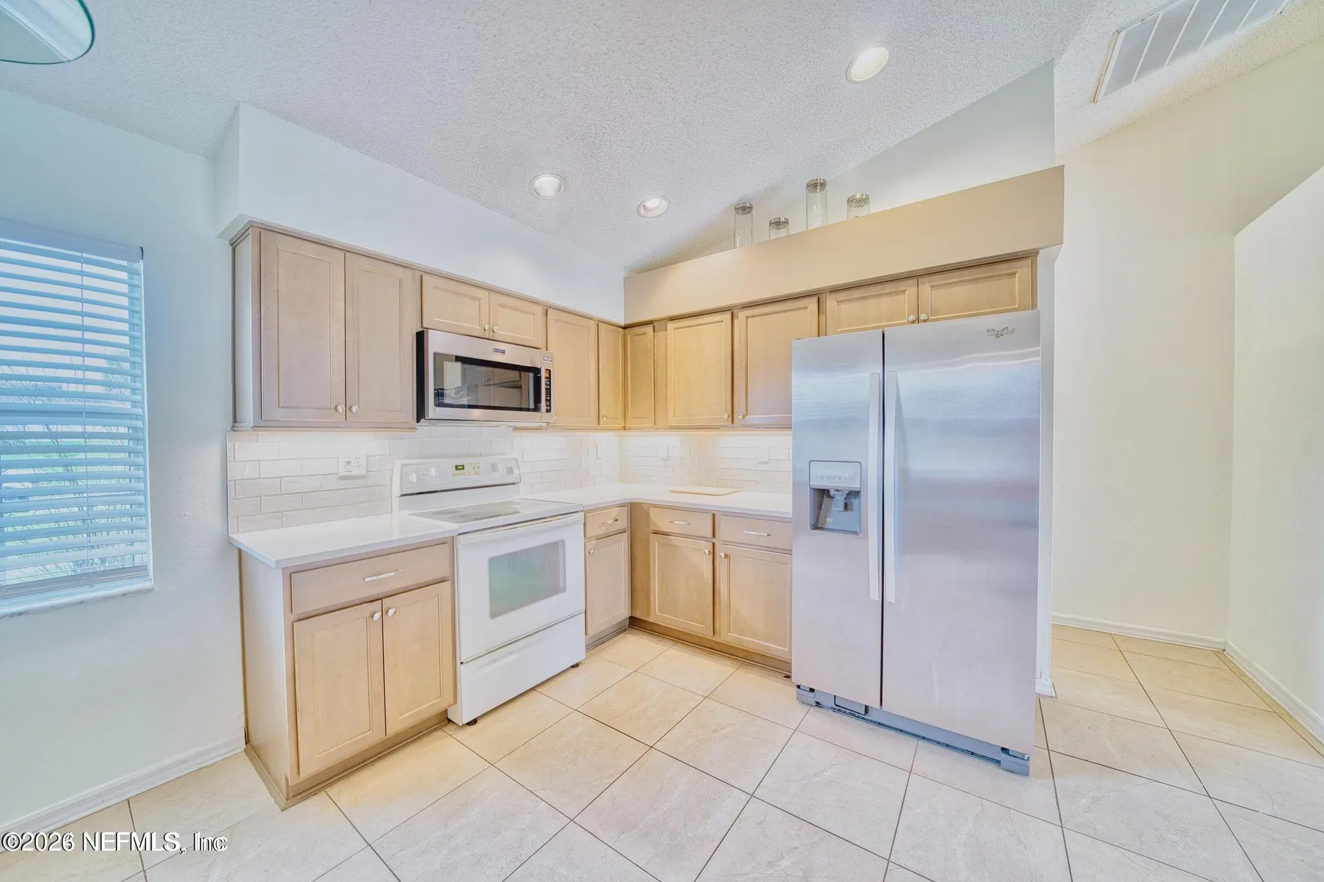 5628 Loma Vista Dr Drive W Davenport FL 33896