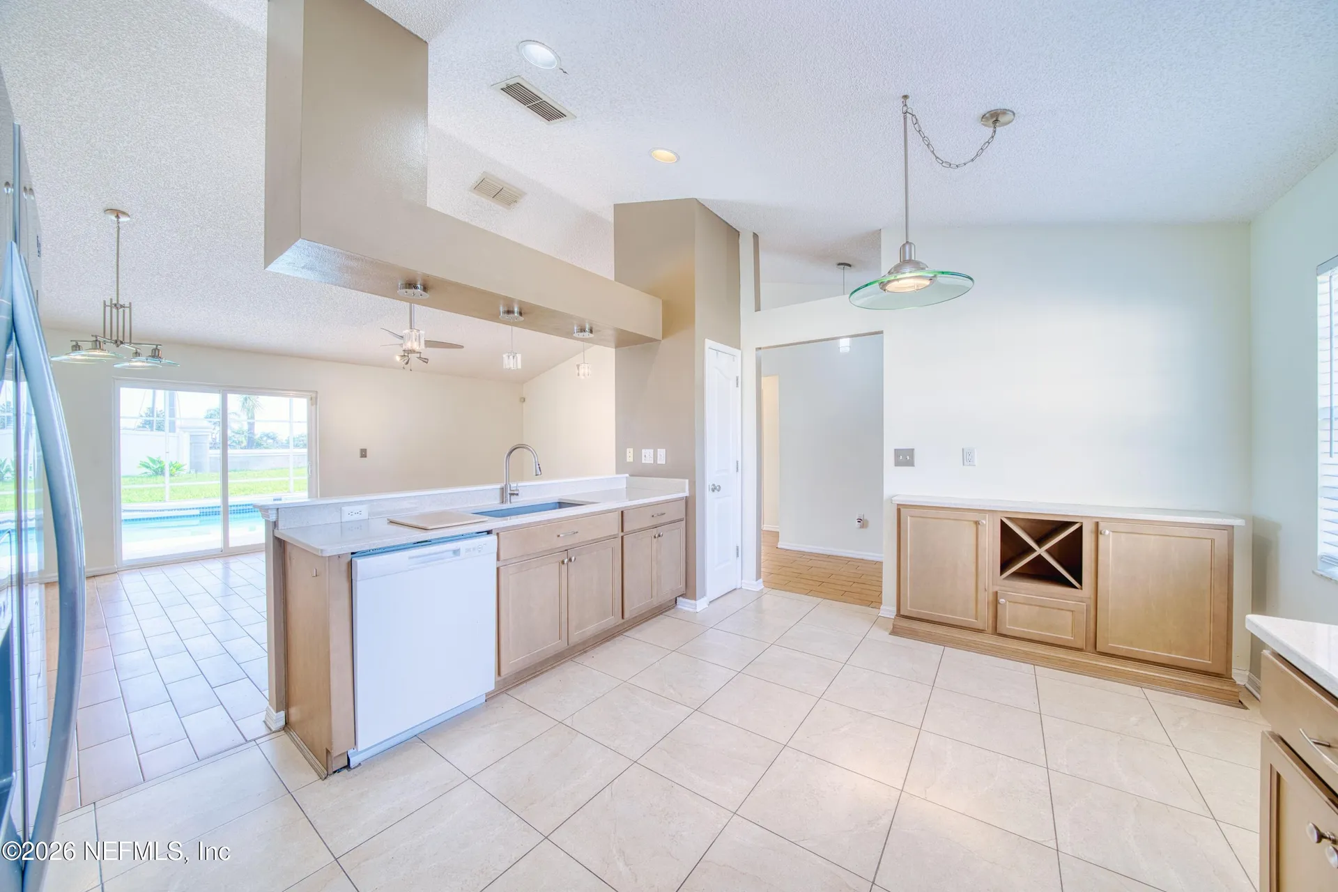 5628 Loma Vista Dr Drive W Davenport FL 33896
