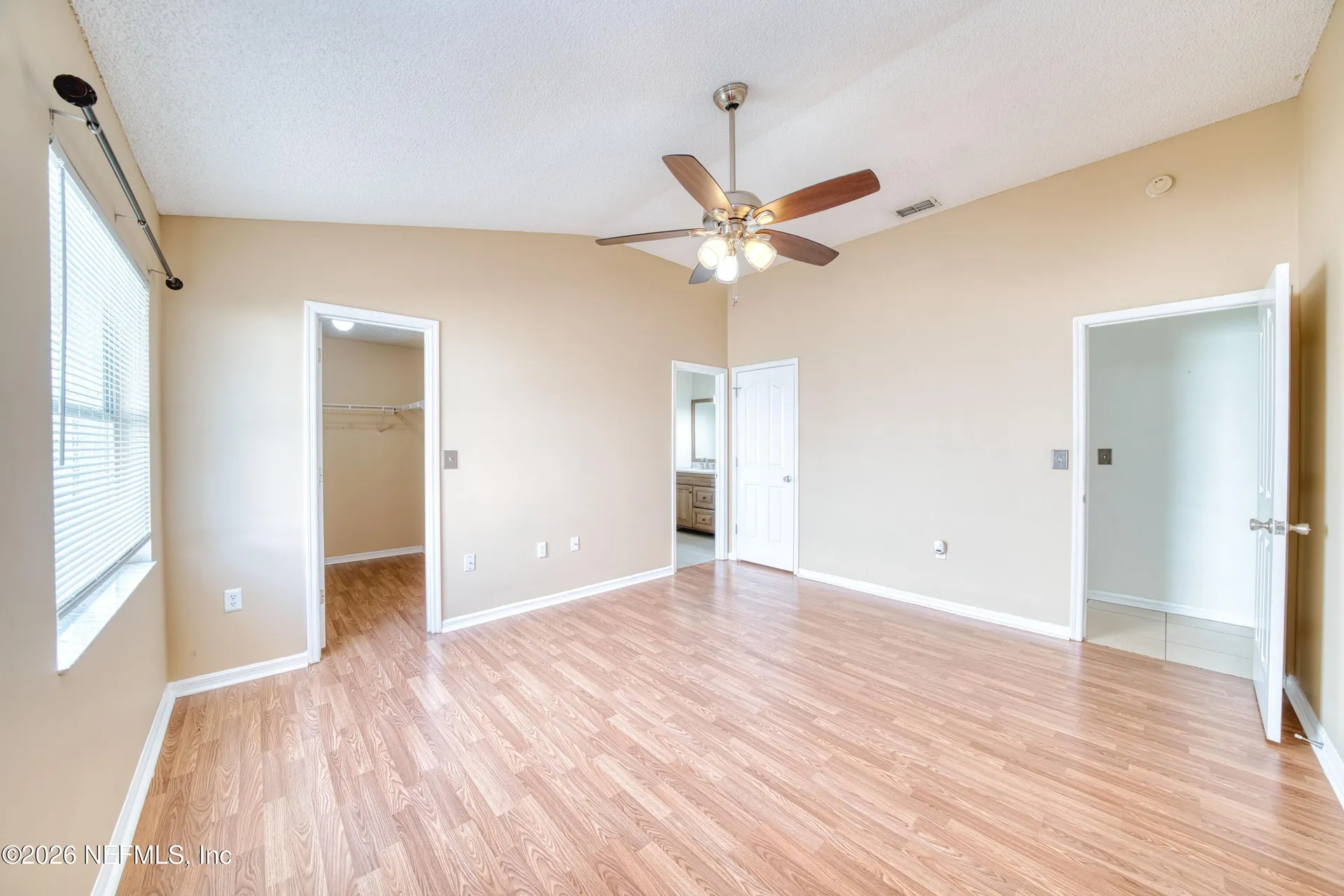 5628 Loma Vista Dr Drive W Davenport FL 33896