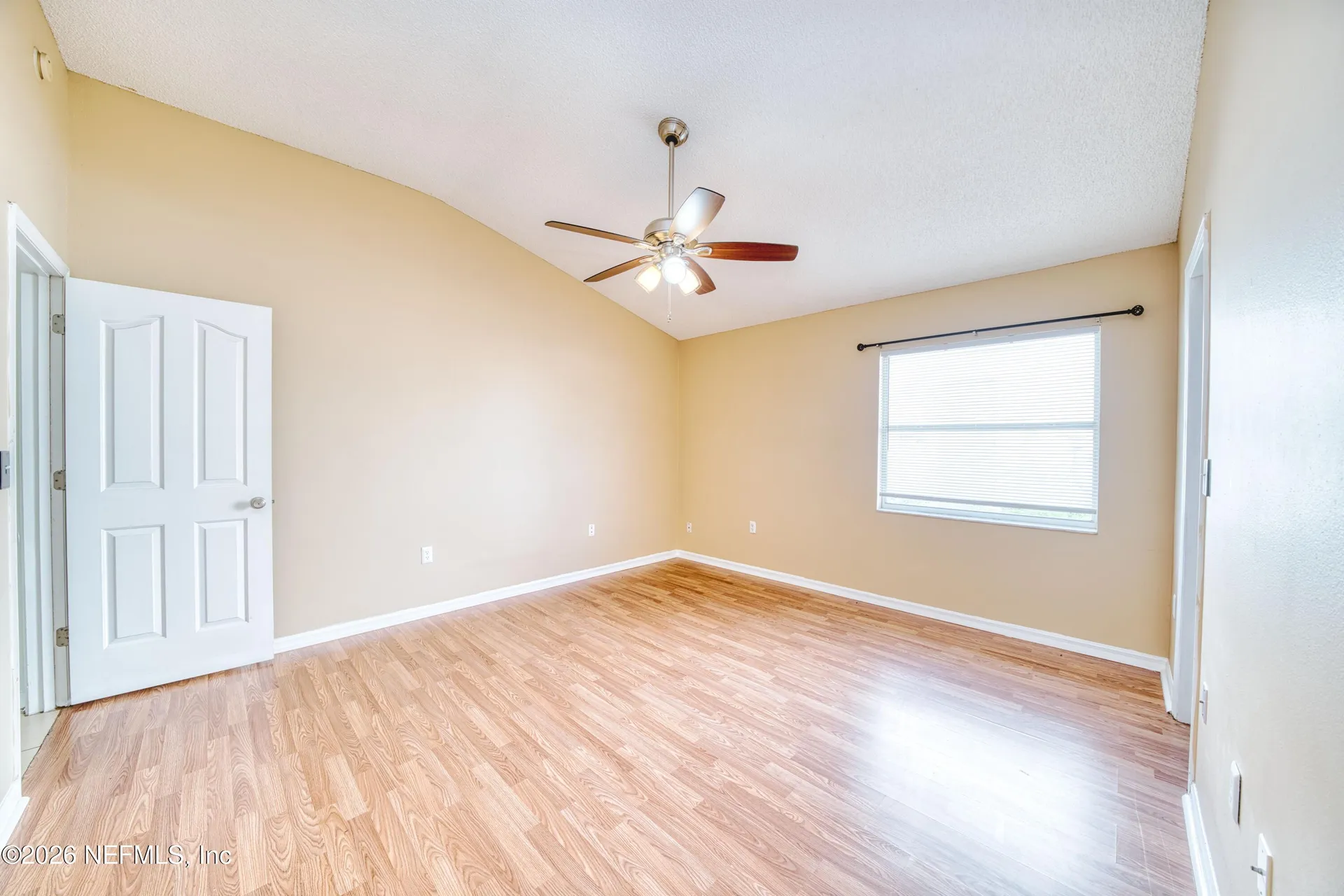 5628 Loma Vista Dr Drive W Davenport FL 33896
