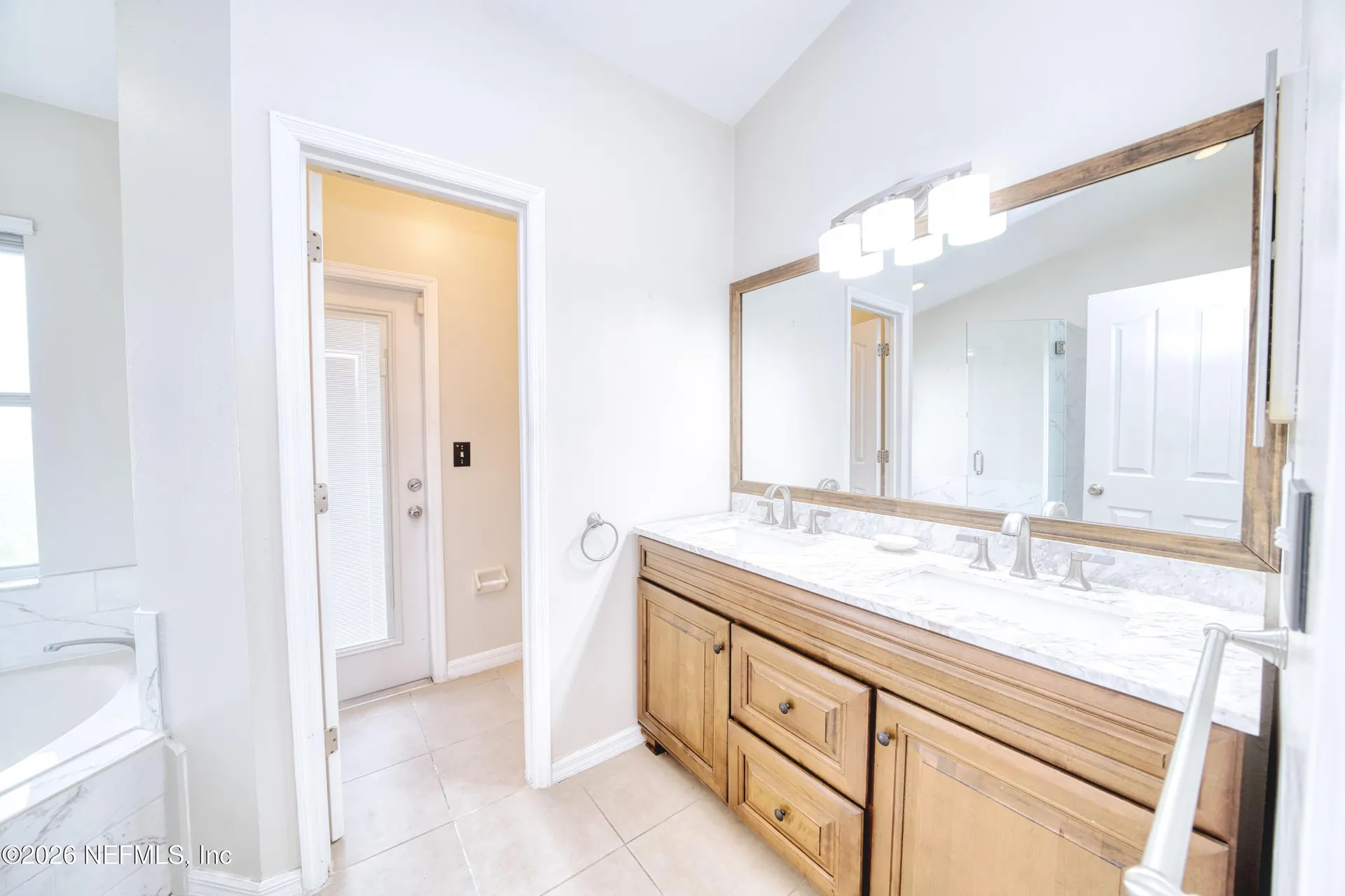 5628 Loma Vista Dr Drive W Davenport FL 33896