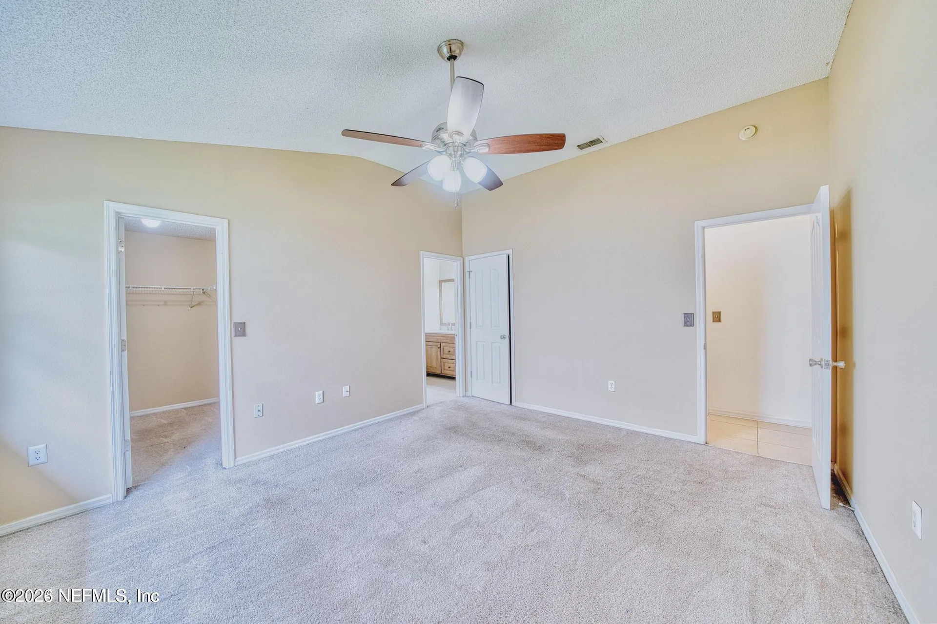 5628 Loma Vista Dr Drive W Davenport FL 33896