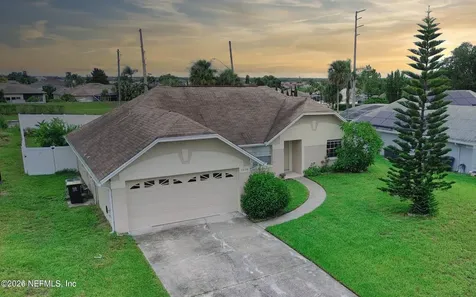 5628 Loma Vista Dr Drive W Davenport FL 33896