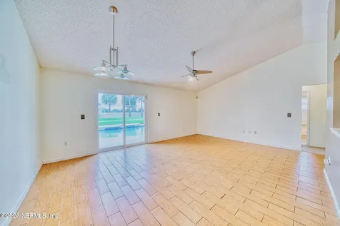 5628 Loma Vista Dr Drive W Davenport FL 33896