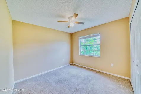 5628 Loma Vista Dr Drive W Davenport FL 33896