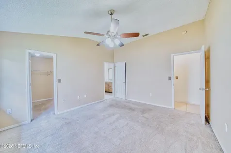 5628 Loma Vista Dr Drive W Davenport FL 33896