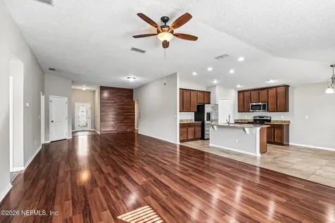 16421 Tisons Blf Road Jacksonville FL 32218