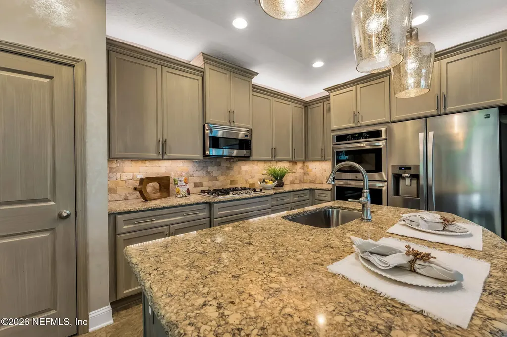 208 Pindo Palm Drive Ponte Vedra FL 32081