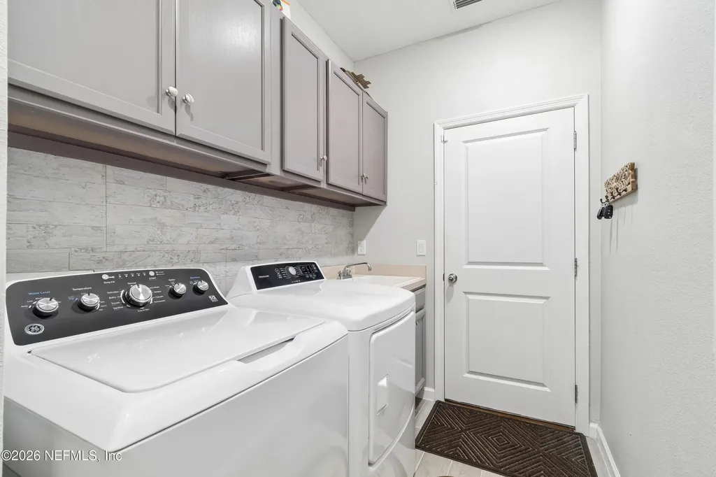 395 Brown Bear Jacksonville FL 32259
