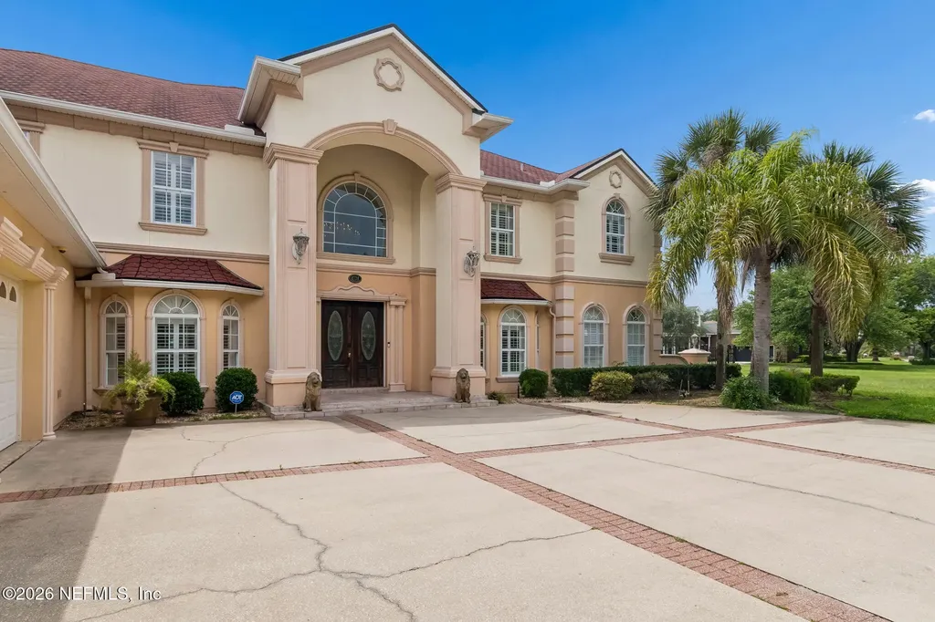 4728 University Boulevard N Jacksonville FL 32277