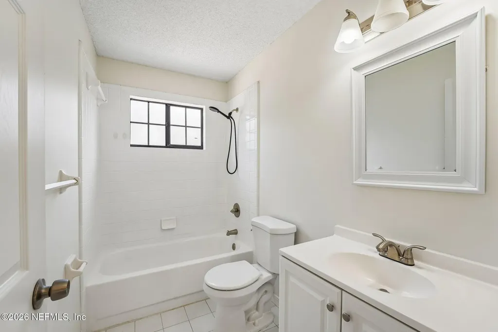 2840 Lantana Lakes Drive W Jacksonville FL 32246