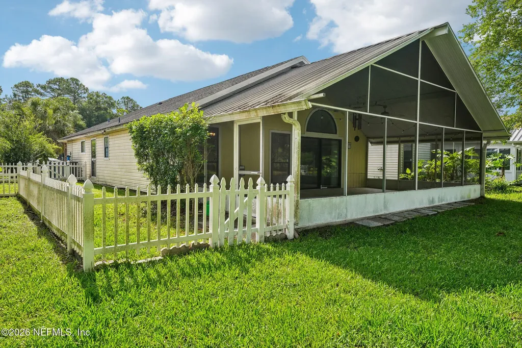 2840 Lantana Lakes Drive W Jacksonville FL 32246