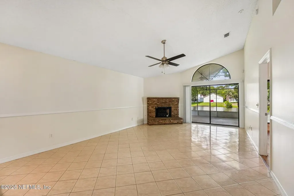 2840 Lantana Lakes Drive W Jacksonville FL 32246
