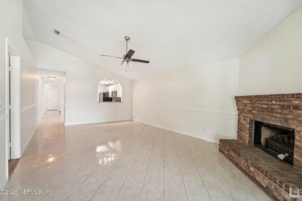 2840 Lantana Lakes Drive W Jacksonville FL 32246