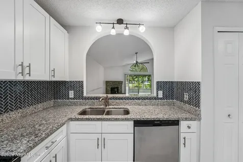 2840 Lantana Lakes Drive W Jacksonville FL 32246
