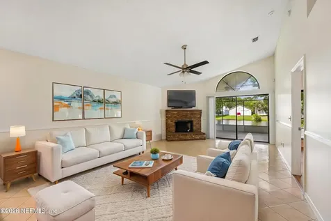 2840 Lantana Lakes Drive E Jacksonville FL 32246