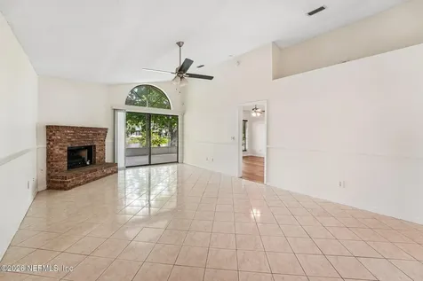 2840 Lantana Lakes Drive W Jacksonville FL 32246