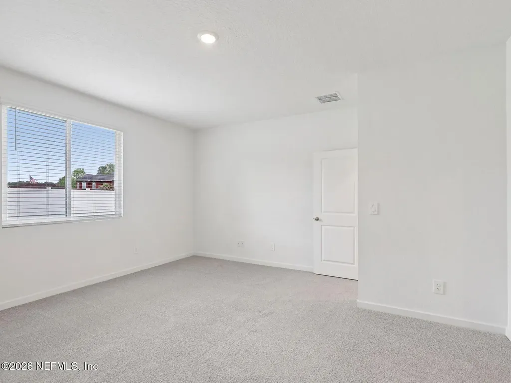 7382 Everett Forest Drive Jacksonville FL 32219