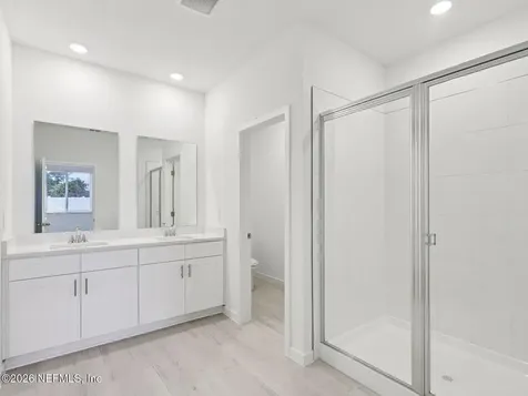 7382 Everett Forest Drive Jacksonville FL 32219