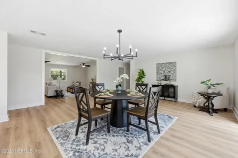 201 Dow Court Green Cove Springs FL 32043