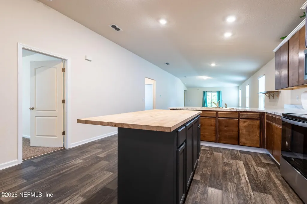 2446 Oak Stream Drive Green Cove Springs FL 32043