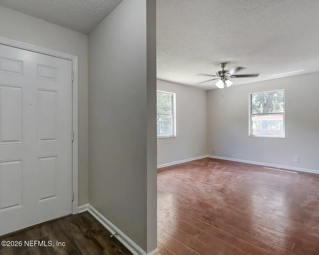 8946 6th Avenue Jacksonville FL 32208