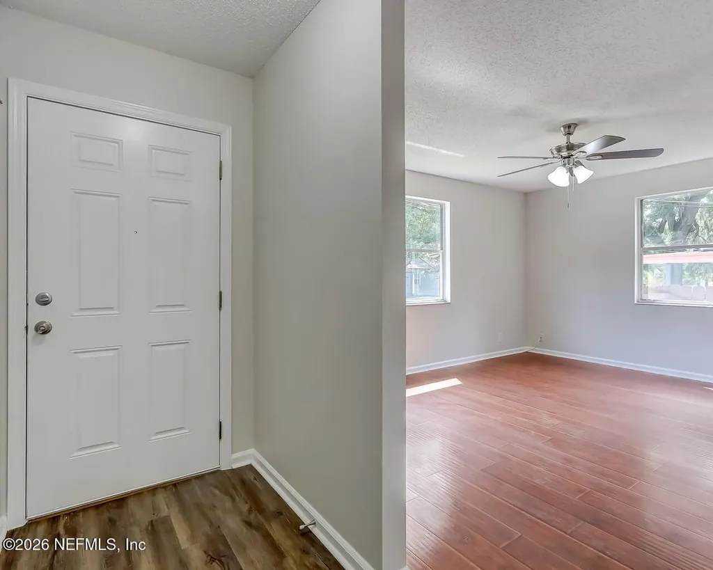 8946 6th Avenue Jacksonville FL 32208