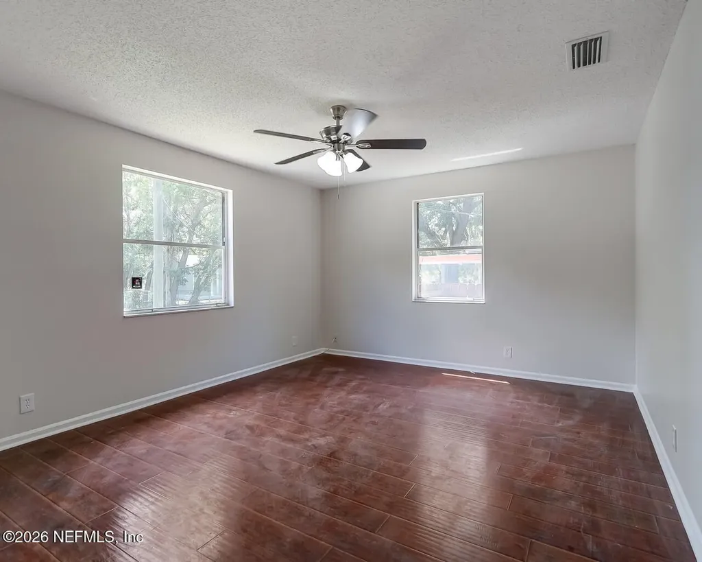 8946 6th Avenue Jacksonville FL 32208