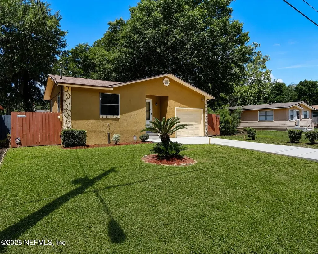 8946 6th Avenue Jacksonville FL 32208