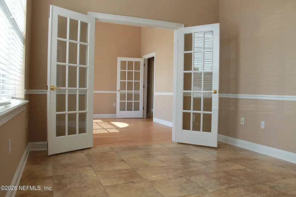 6817 Southpoint Parkway Jacksonville FL 32216
