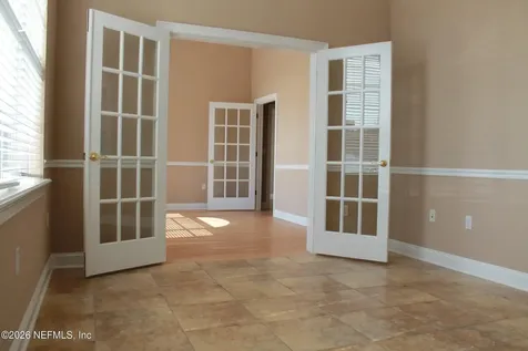 6817 Southpoint Parkway Jacksonville FL 32216