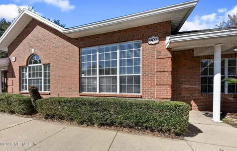 6817 Southpoint Parkway Jacksonville FL 32216