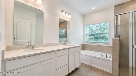 15524 Creek Edge Court Jacksonville FL 32218