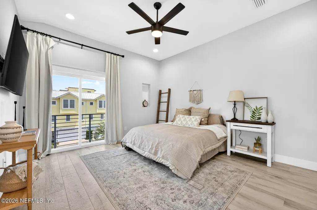 1818 2nd Street N Jacksonville Beach FL 32250