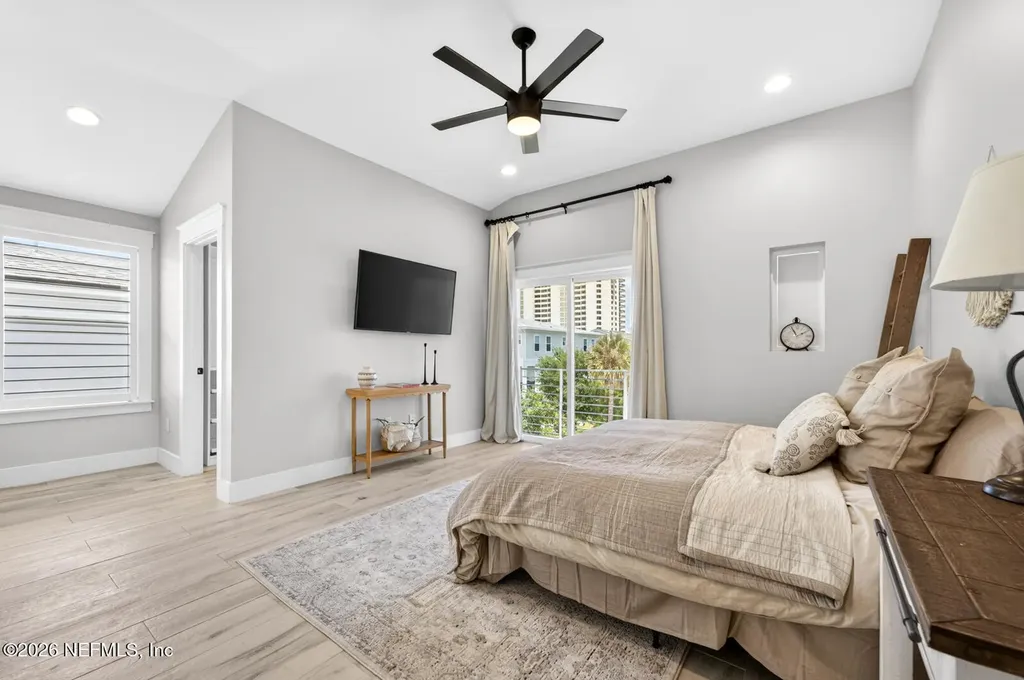 1818 2nd Street N Jacksonville Beach FL 32250