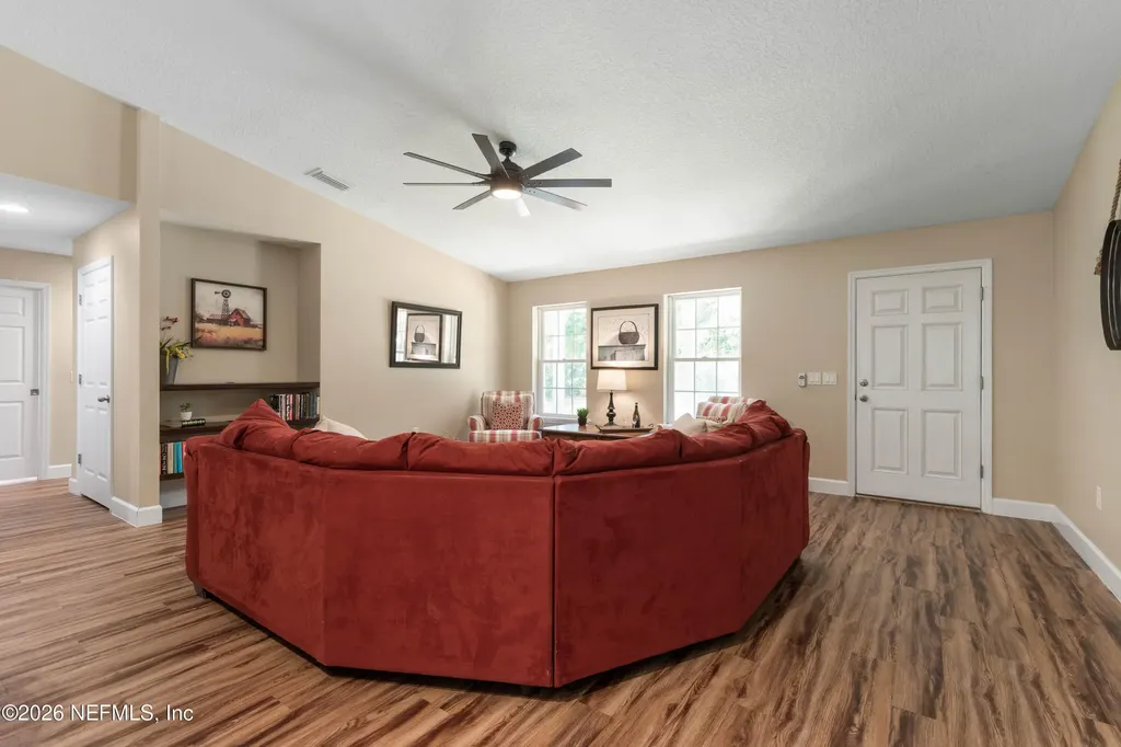 3296 N Old Dixie Highway Bunnell FL 32110