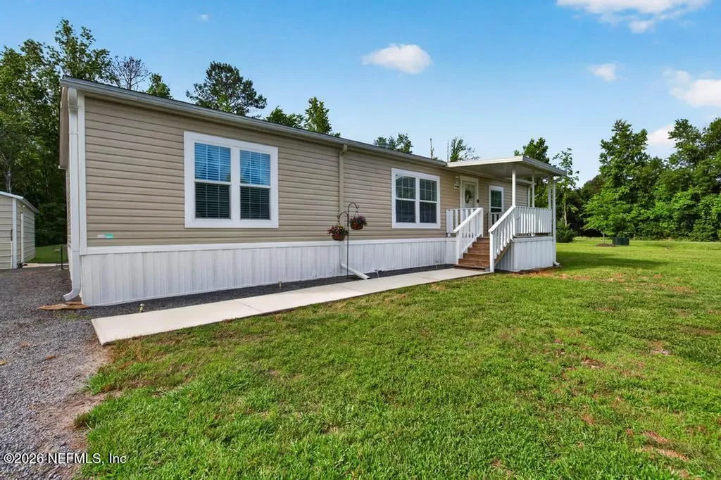 44480 Swallowfork Avenue Callahan FL 32011