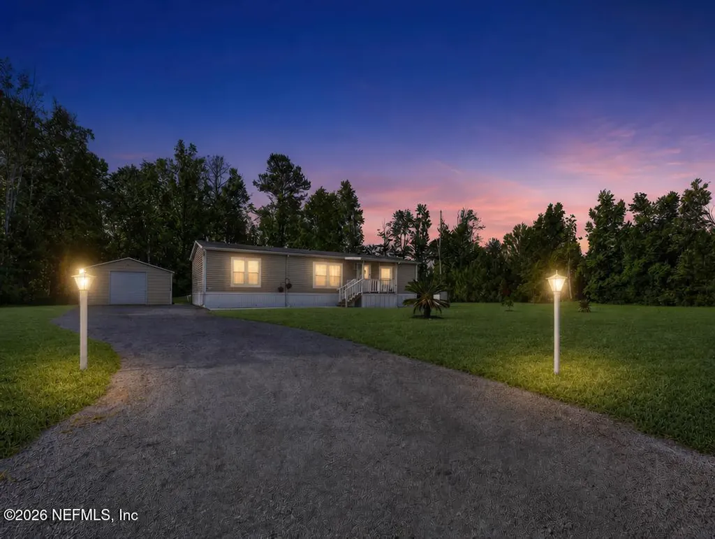 44480 Swallowfork Avenue Callahan FL 32011