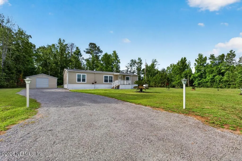 44480 Swallowfork Avenue Callahan FL 32011