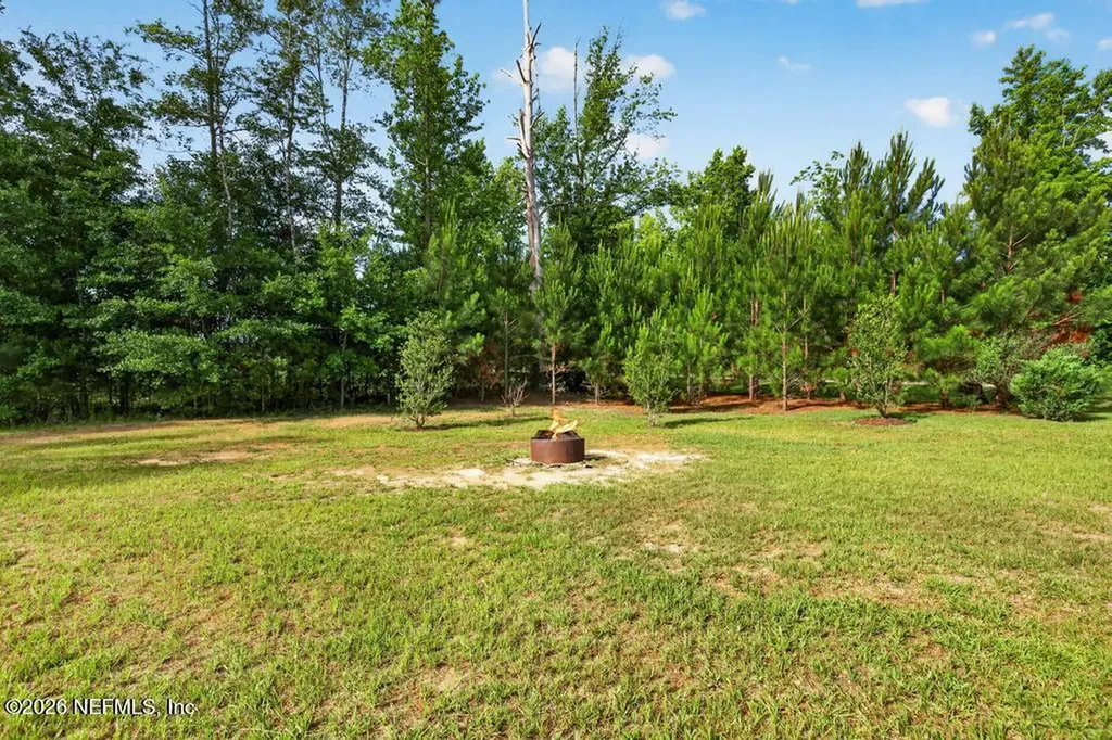 44480 Swallowfork Avenue Callahan FL 32011